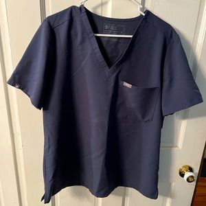 Figs scrub top